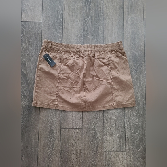 Bluenotes. Cargo Mini Skirt. SIZE XL. NEVER BEEN WORN. Tags still on. - Picture 2 of 4